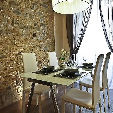 Apartment - Giglio Santa Trinita Florence